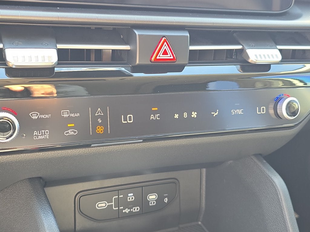 2027 Kia Sportage EX