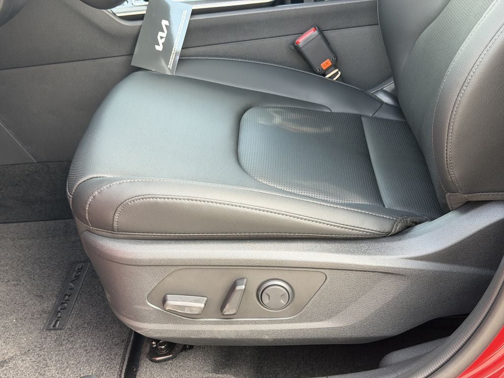2027 Kia Sportage EX