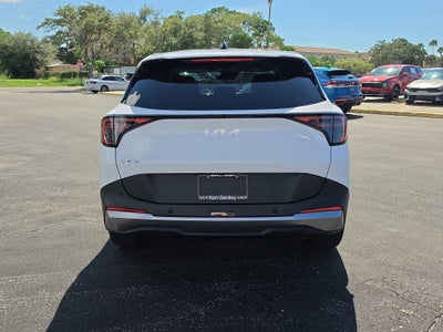 2027 Kia Sportage EX