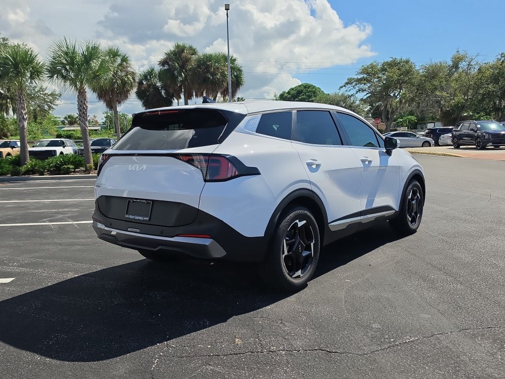 2027 Kia Sportage EX
