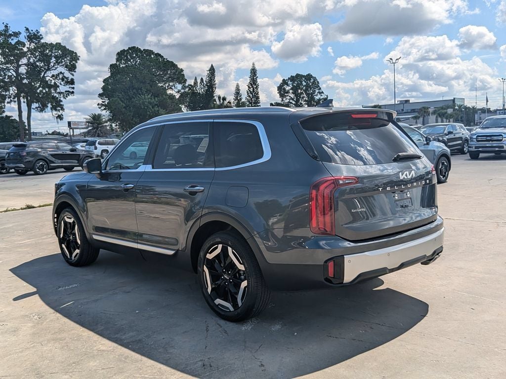2023 Kia Telluride S
