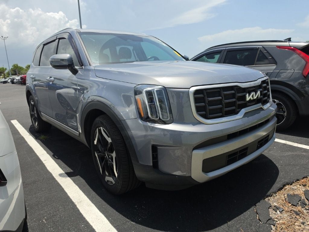 2023 Kia Telluride S