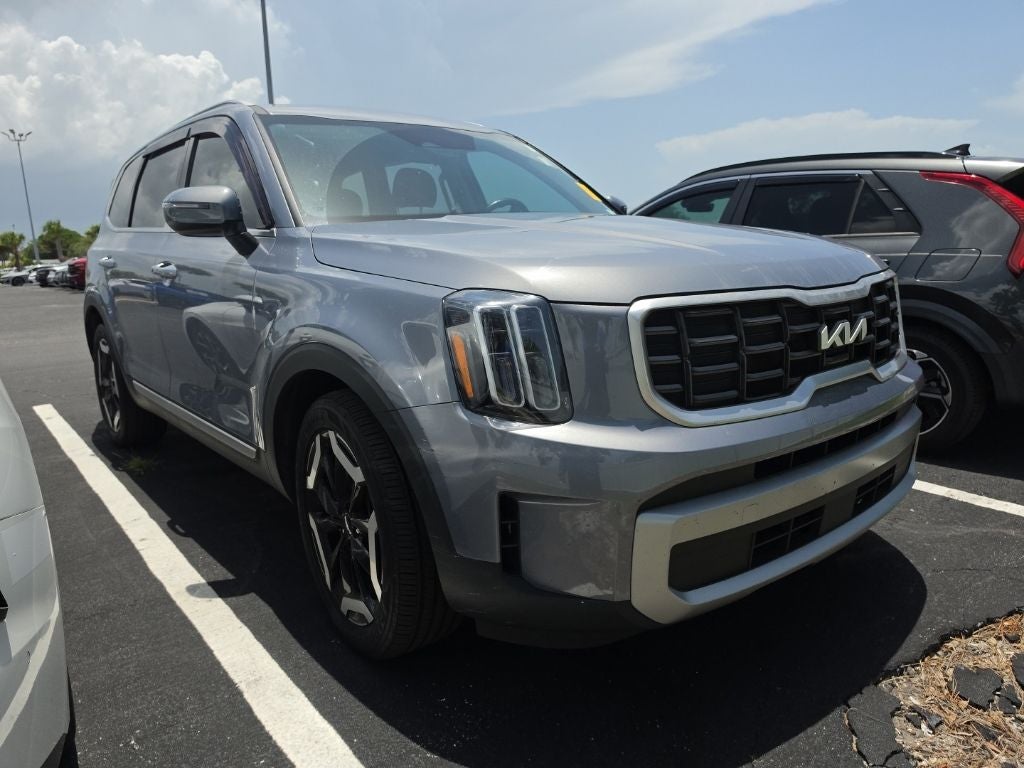 2023 Kia Telluride S