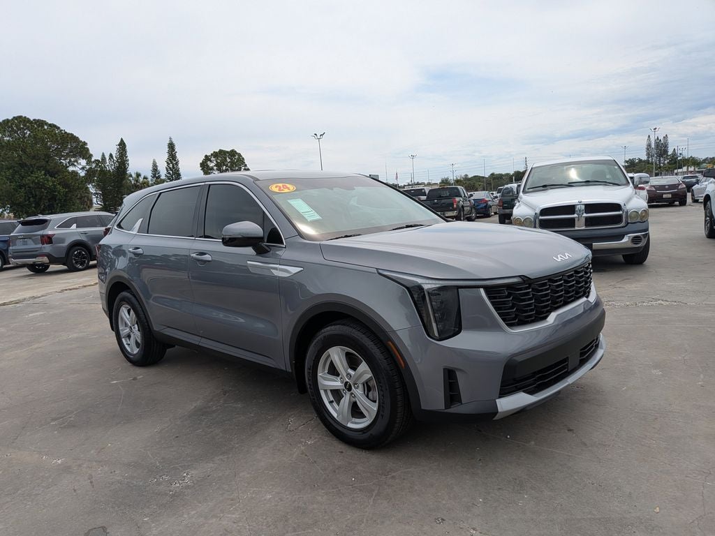 2024 Kia Sorento LX