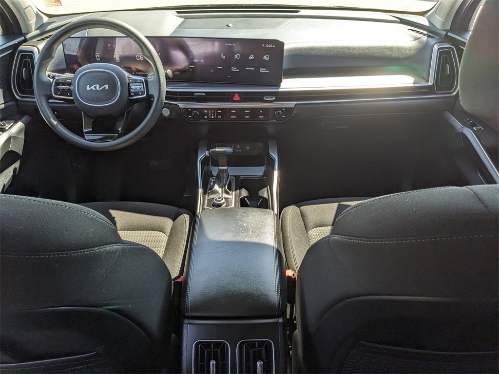 2025 Kia Sorento LX