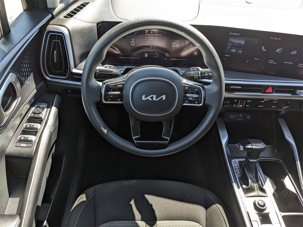 2025 Kia Sorento LX