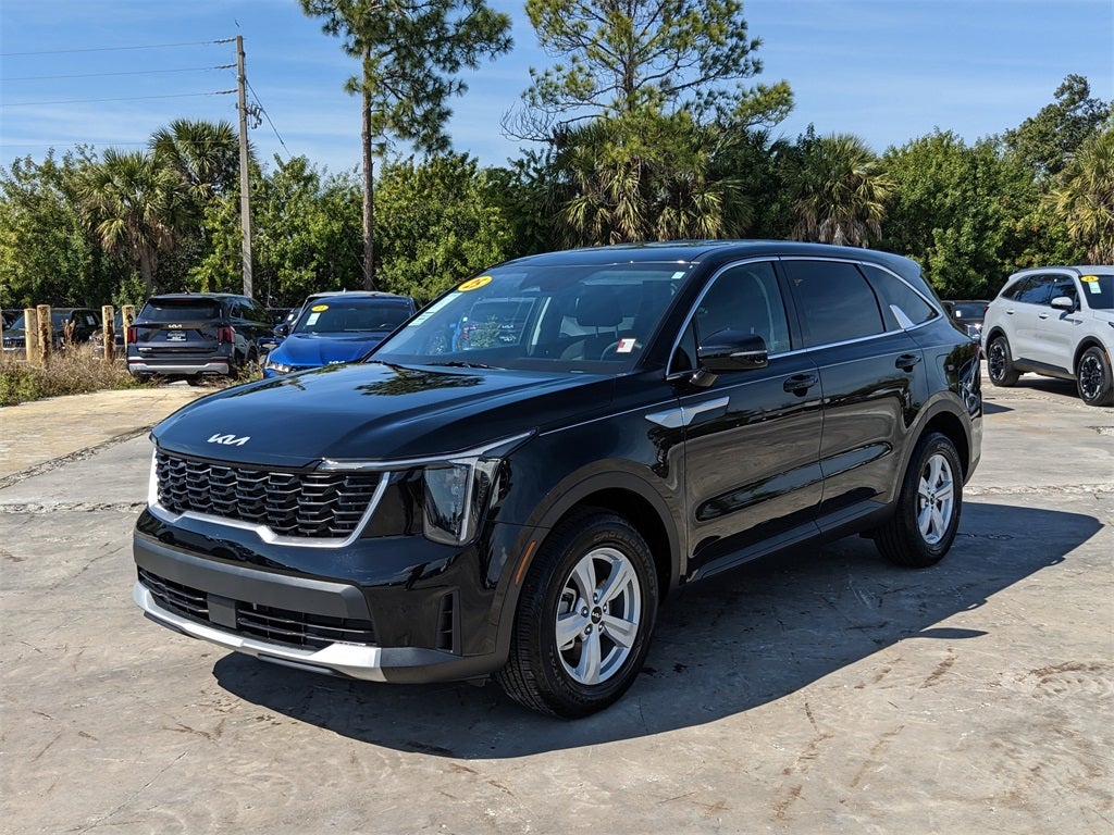 2025 Kia Sorento LX