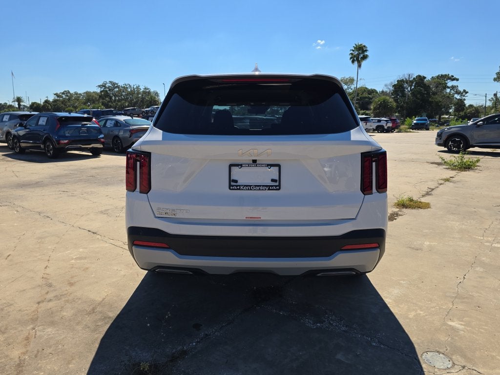 2026 Kia Sorento LX