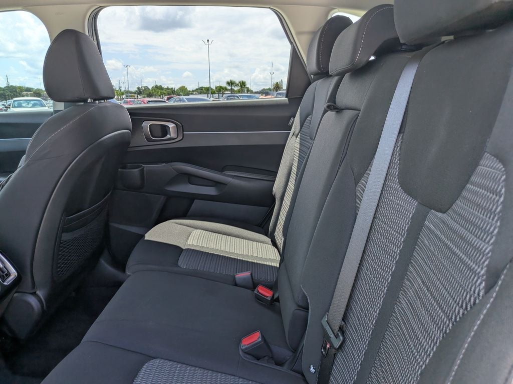 2024 Kia Sorento LX
