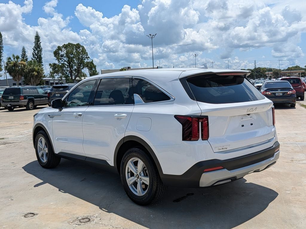 2024 Kia Sorento LX
