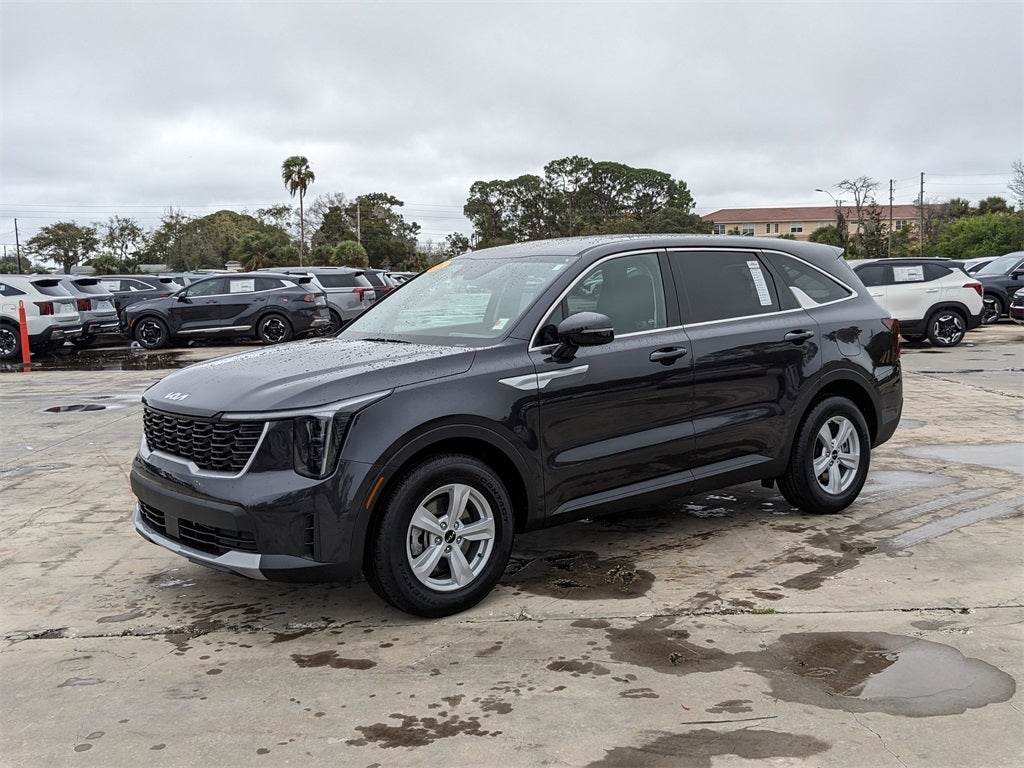 2025 Kia Sorento LX