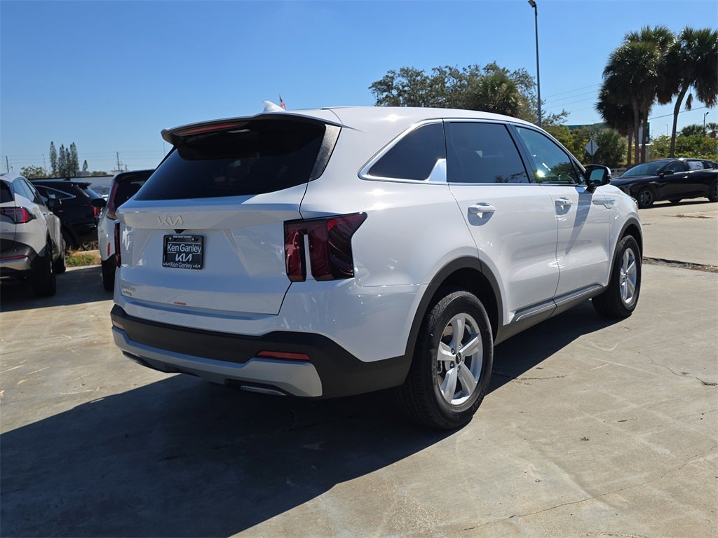 2026 Kia Sorento LX