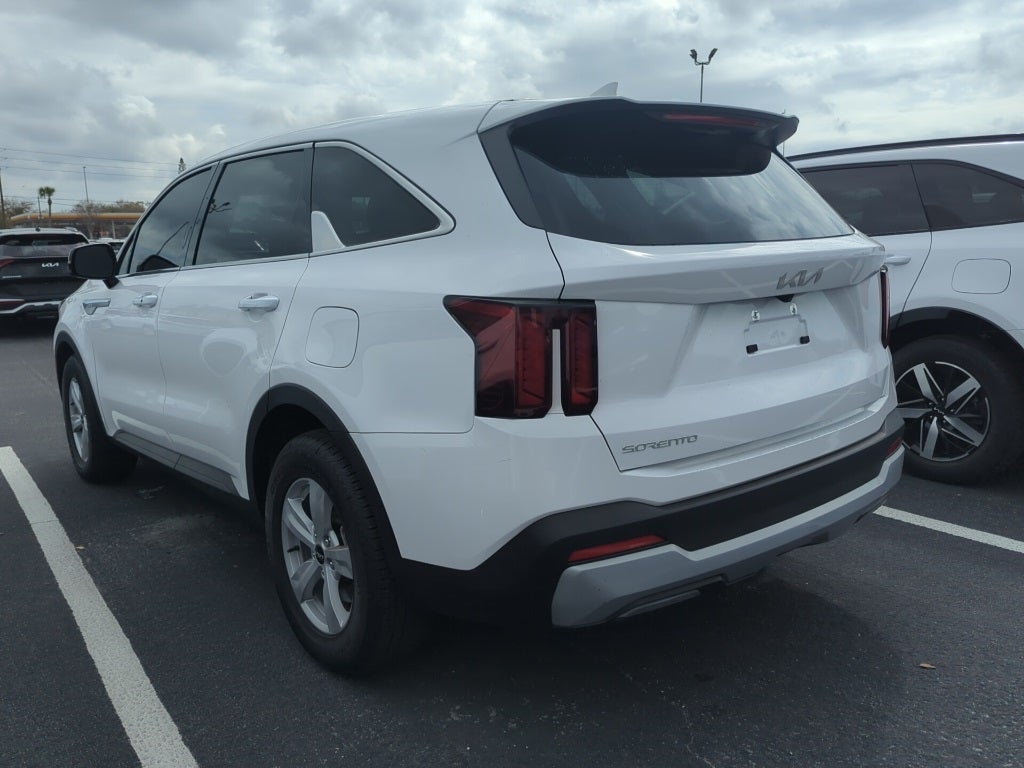 2025 Kia Sorento LX