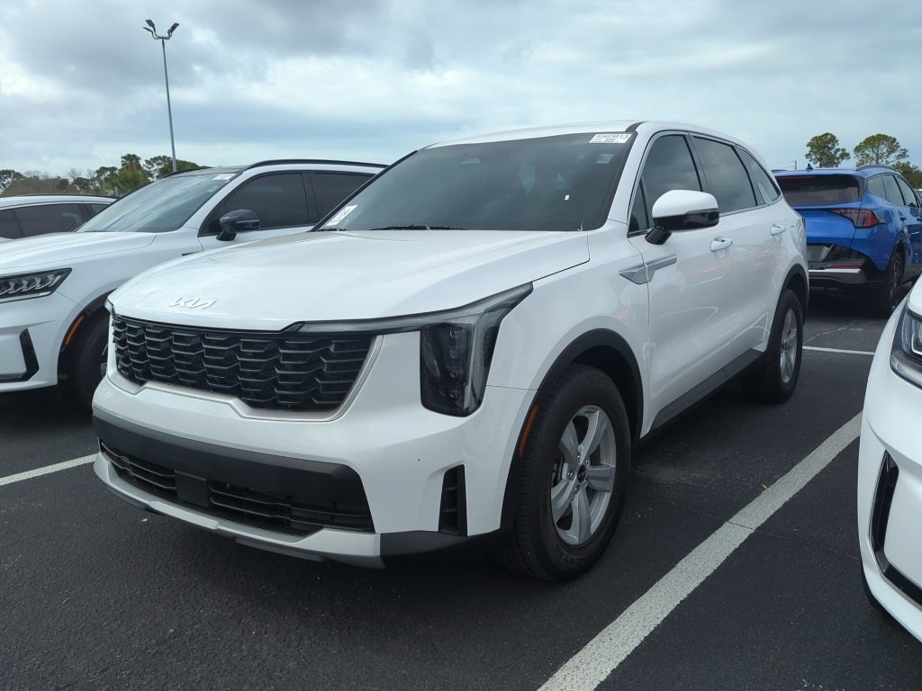 2025 Kia Sorento LX