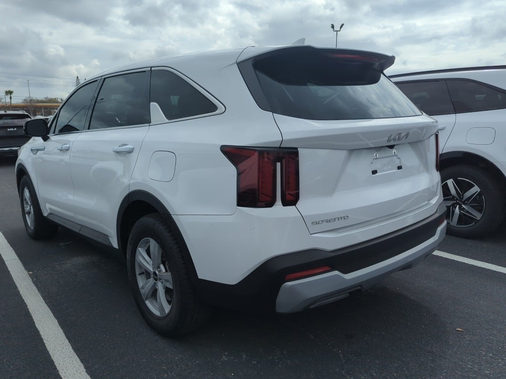 2025 Kia Sorento LX