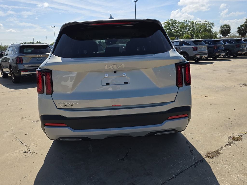 2026 Kia Sorento LX