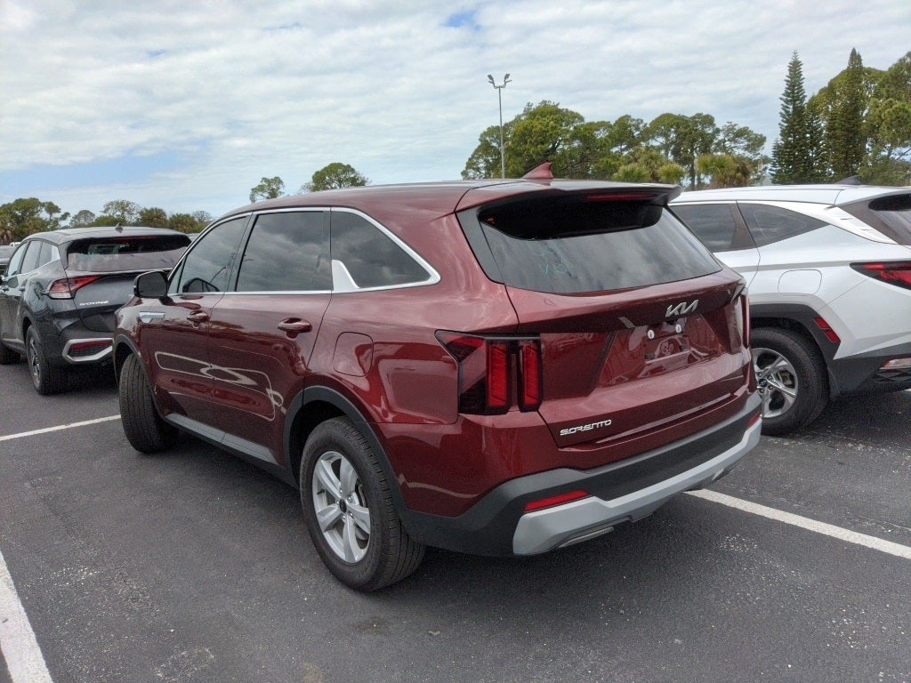2025 Kia Sorento LX
