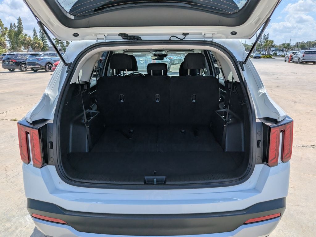 2025 Kia Sorento LX