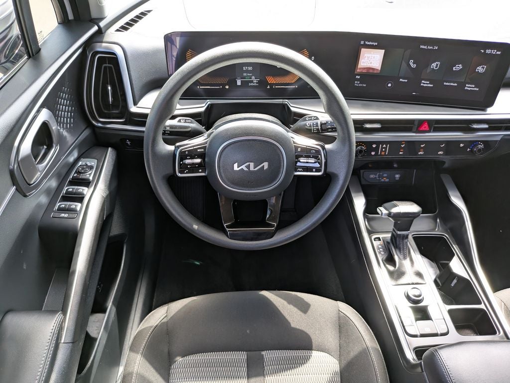 2025 Kia Sorento LX