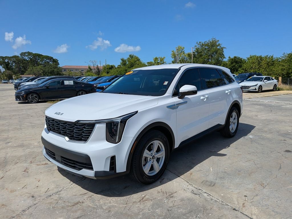 2025 Kia Sorento LX