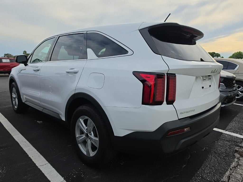 2023 Kia Sorento LX