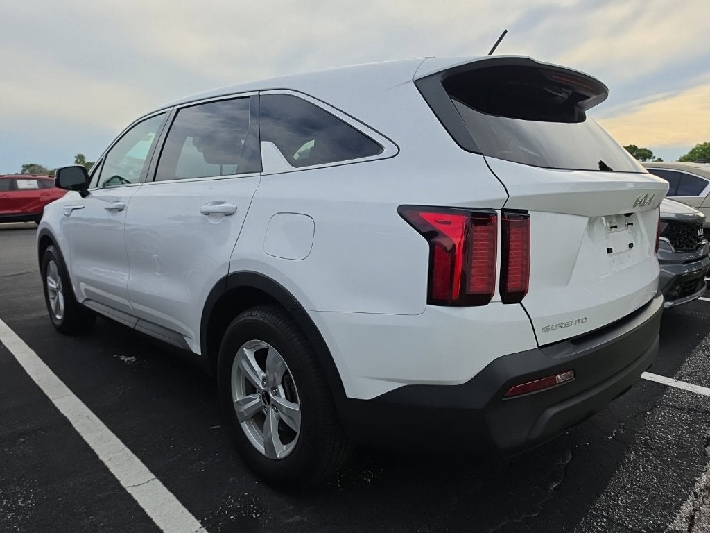2023 Kia Sorento LX