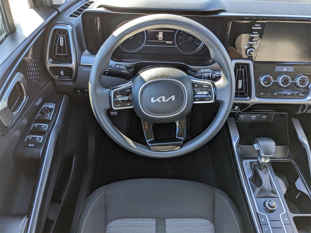 2023 Kia Sorento LX