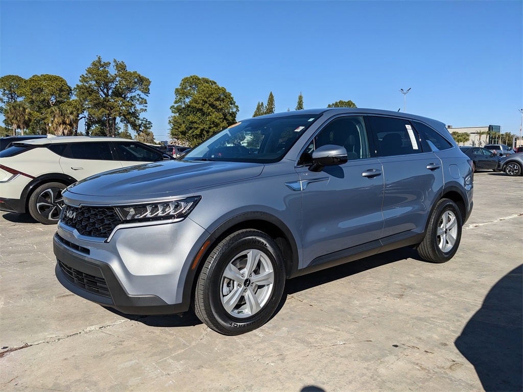 2023 Kia Sorento LX
