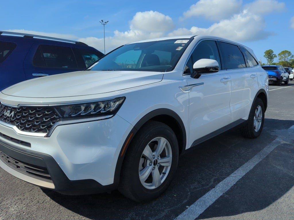 2023 Kia Sorento LX