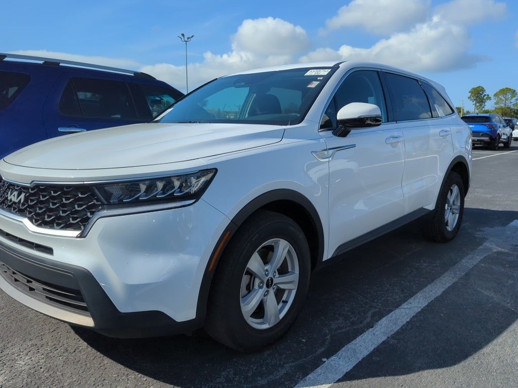 2023 Kia Sorento LX