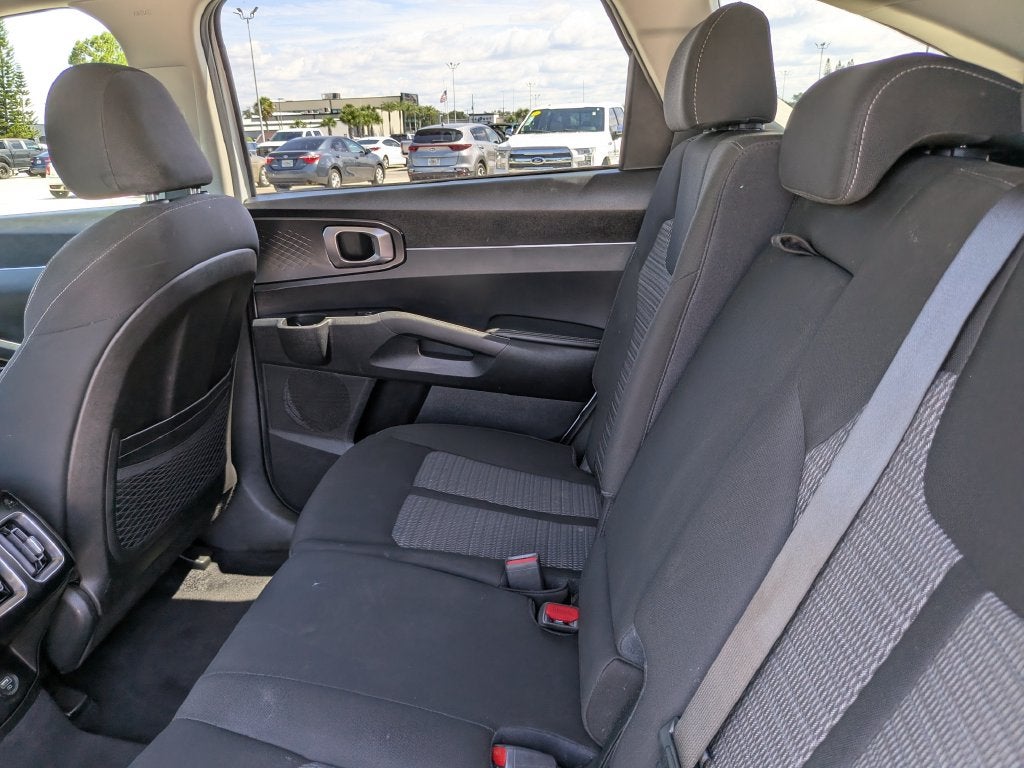 2021 Kia Sorento LX
