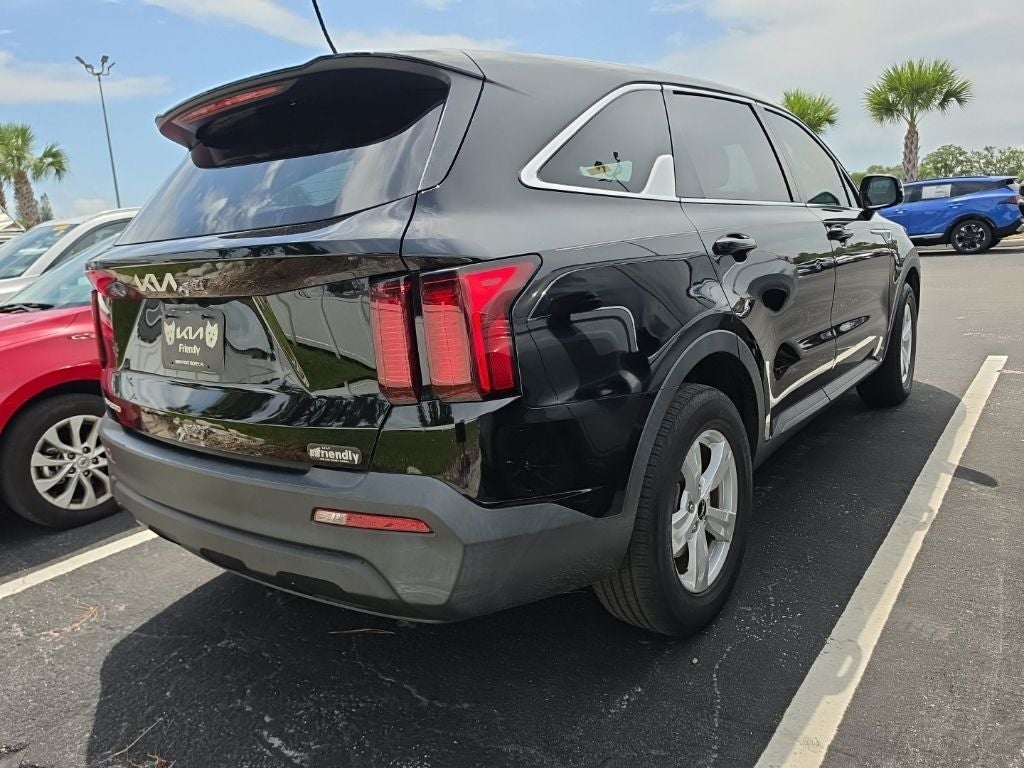 2023 Kia Sorento LX