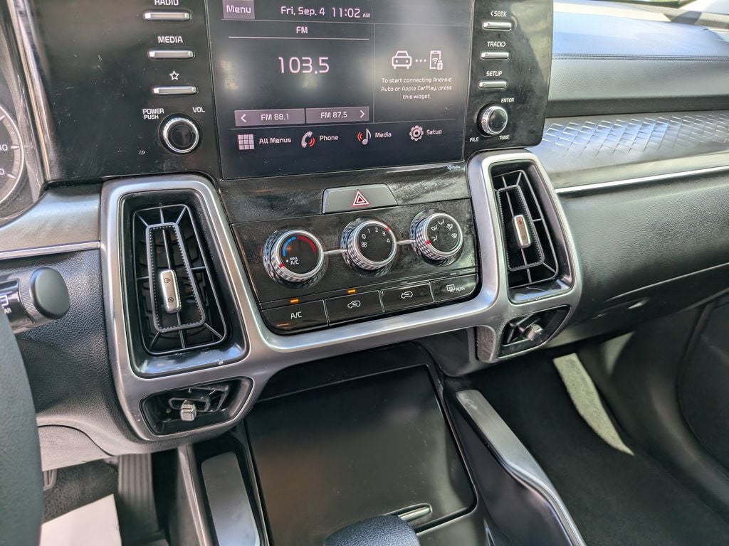 2023 Kia Sorento LX