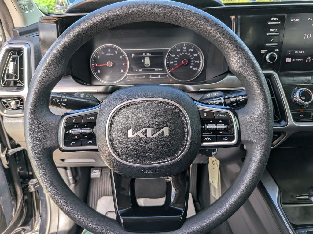 2023 Kia Sorento LX