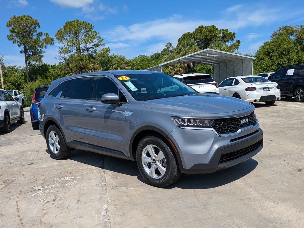 2023 Kia Sorento LX