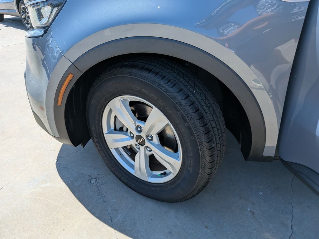 2023 Kia Sorento LX