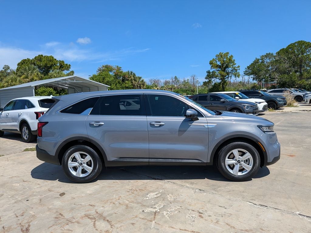 2023 Kia Sorento LX