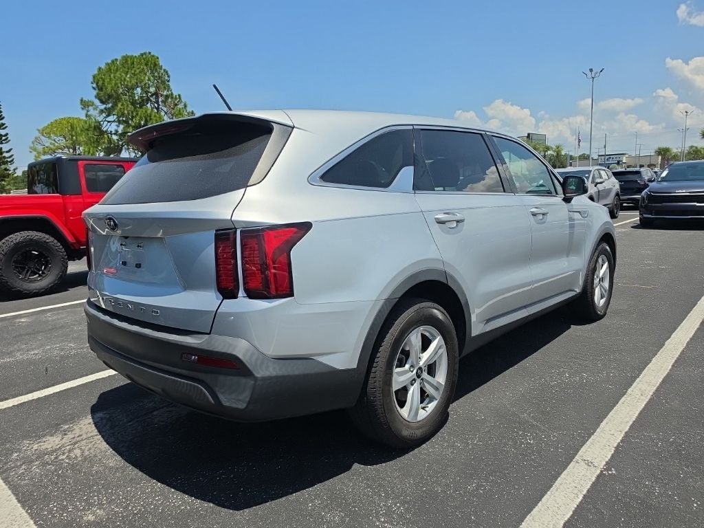 2021 Kia Sorento LX