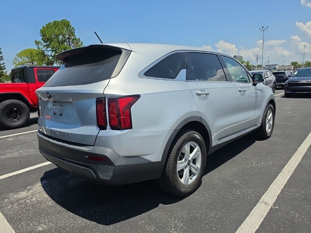 2021 Kia Sorento LX