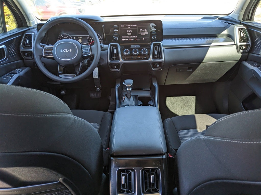 2023 Kia Sorento LX