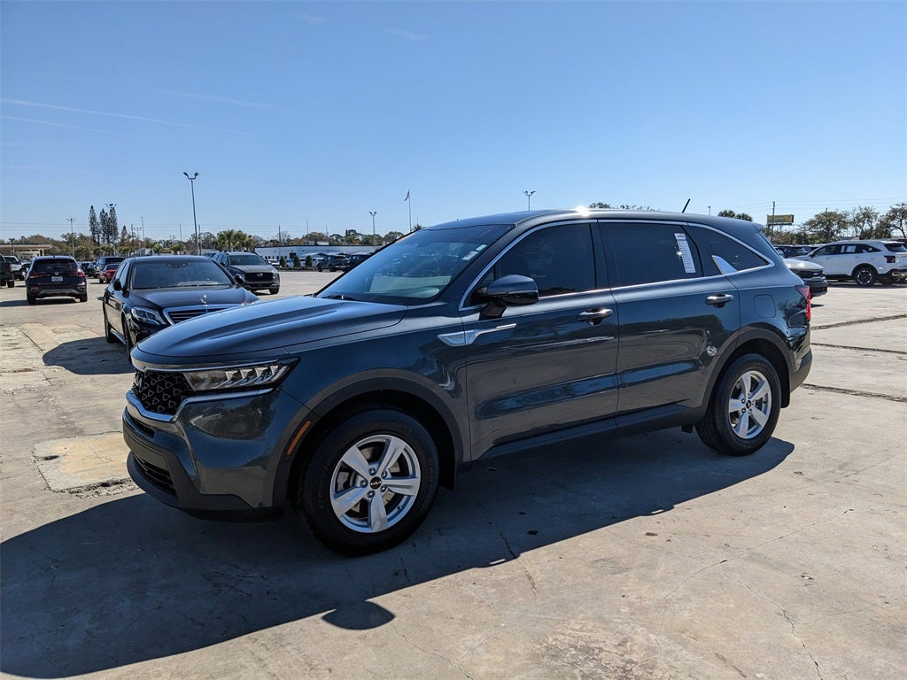 2023 Kia Sorento LX