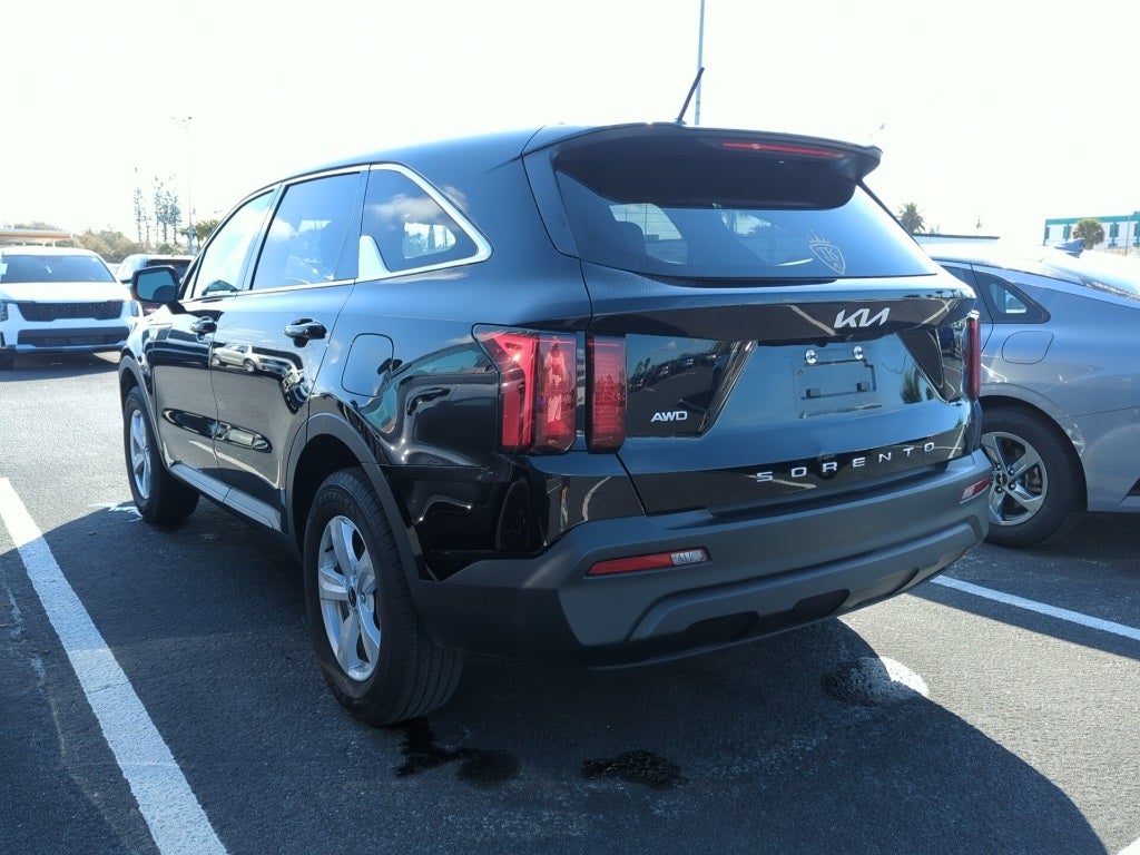 2022 Kia Sorento LX