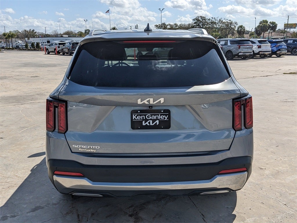 2025 Kia Sorento S