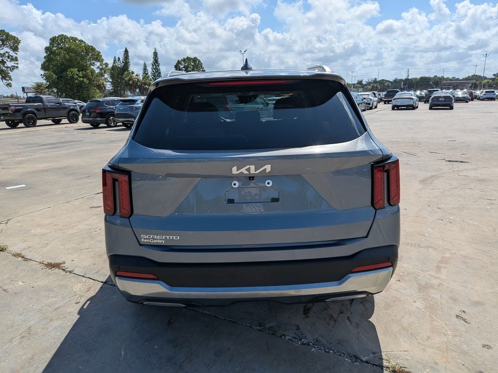 2025 Kia Sorento S