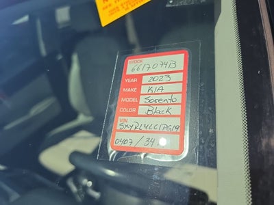 2023 Kia Sorento S