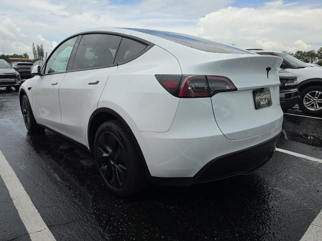 2024 Tesla Model Y Long Range
