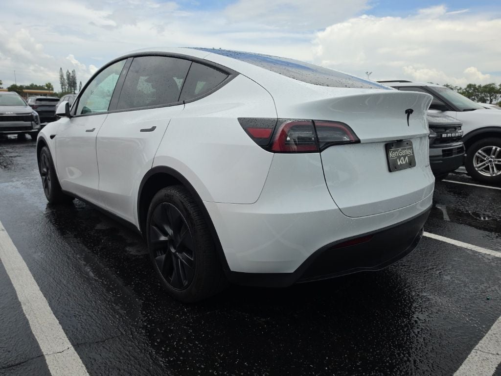 2024 Tesla Model Y Long Range