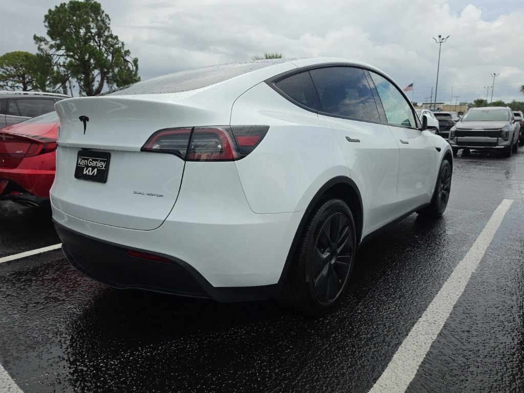 2024 Tesla Model Y Long Range