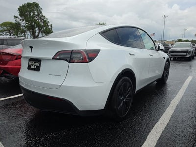 2024 Tesla Model Y Long Range