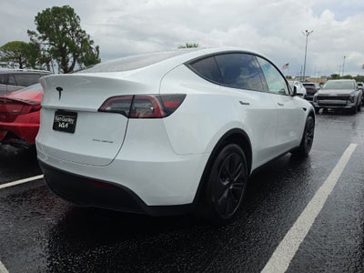 2024 Tesla Model Y Long Range